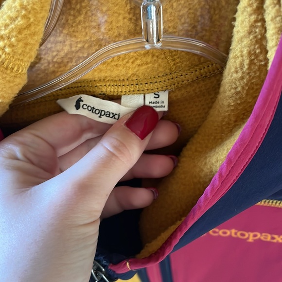 Womens Abrazo Fleece Cotopaxi Jacket - Picture 2 of 6